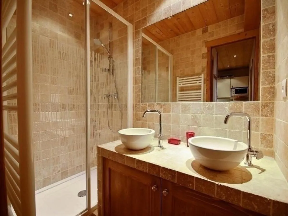 Charmant Appartement Renove Pour 4 Pers. Avec Acces Direct Aux Pistes A Plagne Centre - Fr-1-455-77 La Plagne France