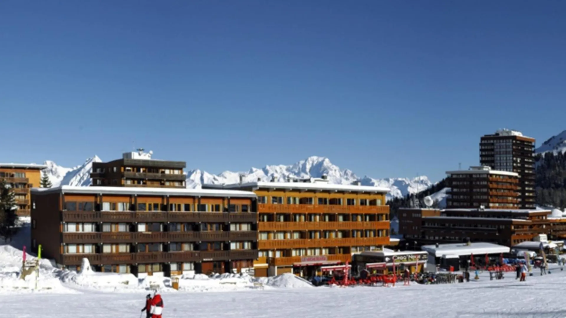 Charmant Appartement Renove Pour 4 Pers. Avec Acces Direct Aux Pistes A Plagne Centre - Fr-1-455-77 La Plagne 0*,  France